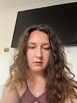 AnielaMarie online show from 09/18/25, 11:12