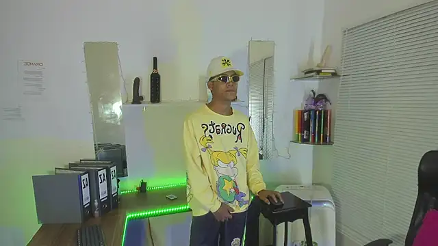 xxKamadevaxx online show from 02/04/26, 12:33