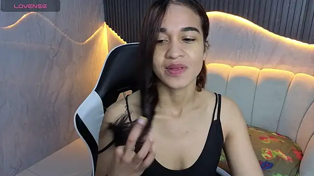 Maia Tx online show from 10/08/25, 01:20