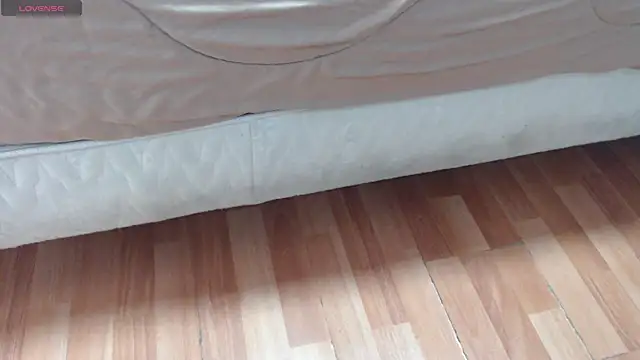 Shantal  G online show from 10/01/25, 05:19