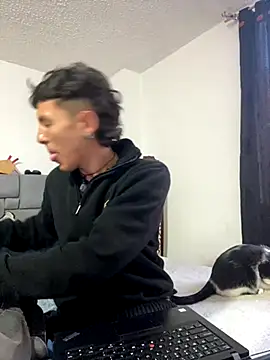 NaytonFreeman online show from 10/03/25, 10:29