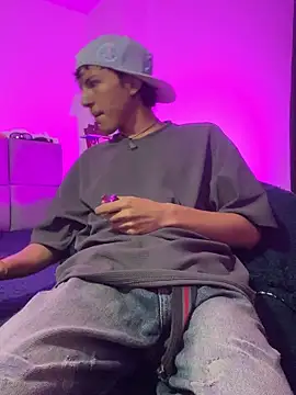 NaytonFreeman online show from 11/06/25, 11:33