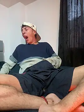 NaytonFreeman online show from 12/17/25, 11:16