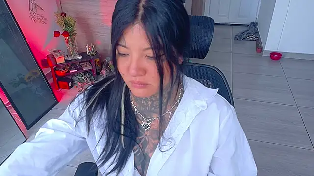 Unatatuada online show from 12/01/25, 07:19