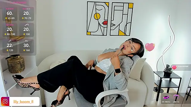 Lyliboomm online show from 06/17/26, 10:54