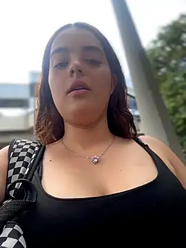 hannahst  online show from 06/16/26, 07:16