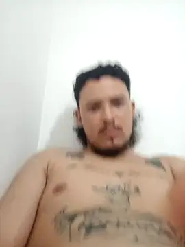 Snapshot of KH47 chatting on 12/04/25, 04:33 KH47 online show from 12/04/25, 04:33