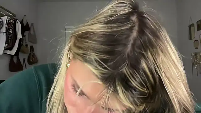 AnnGrayson online show from 10/29/25, 12:24