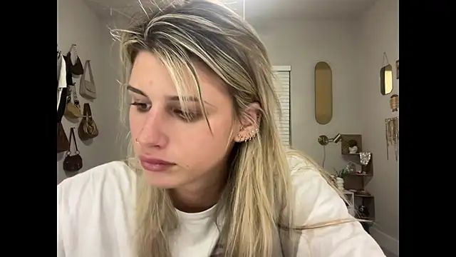 AnnGrayson online show from 11/06/25, 02:45