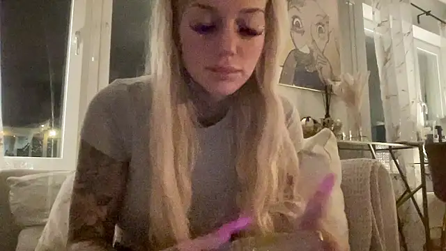 Snapshot of paulinaalatalo chatting on 01/07/26, 07:49 paulinaalatalo online show from 01/07/26, 07:49