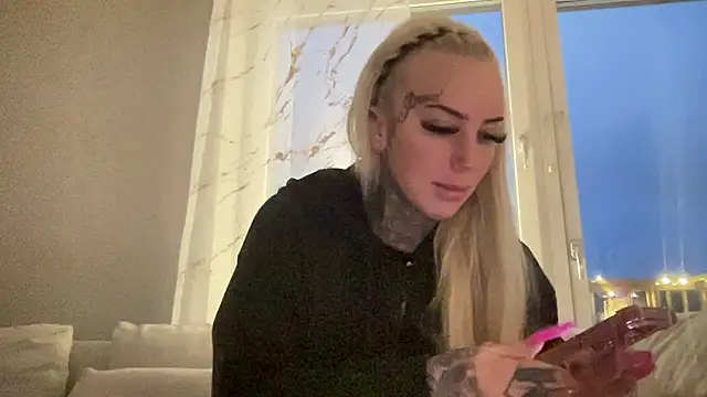 Snapshot of paulinaalatalo chatting on 01/13/26, 02:55 paulinaalatalo online show from 01/13/26, 02:55