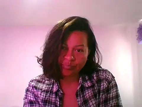 adri89-g online show from 10/17/25, 12:08