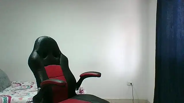 Snapshot of adri89-g chatting on 02/01/26, 01:20 adri89-g online show from 02/01/26, 01:20