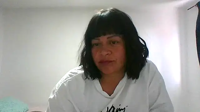 Snapshot of adri89-g chatting on 02/21/26, 09:27 adri89-g online show from 02/21/26, 09:27