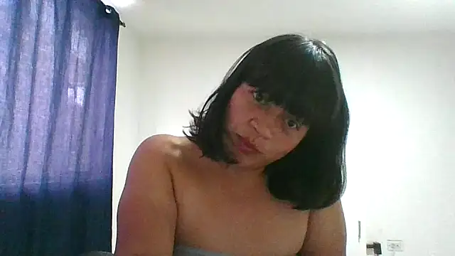 Snapshot of adri89-g chatting on 04/05/26, 07:00 adri89-g online show from 04/05/26, 07:00