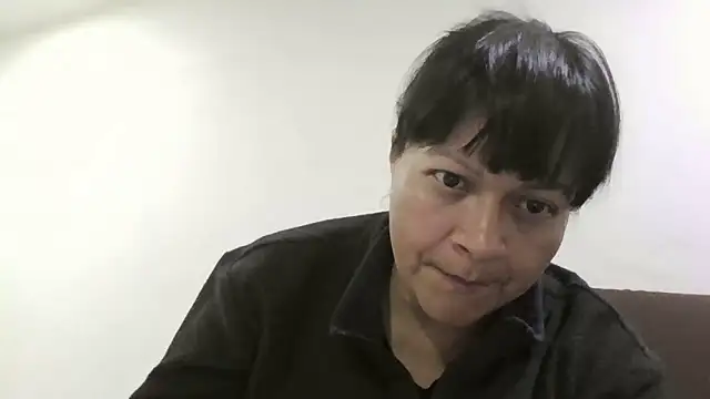 Snapshot of adri89-g chatting on 05/01/26, 03:33 adri89-g online show from 05/01/26, 03:33
