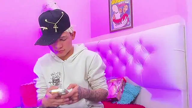 EL VENEZOLANO 22CM online show from 12/15/25, 07:12