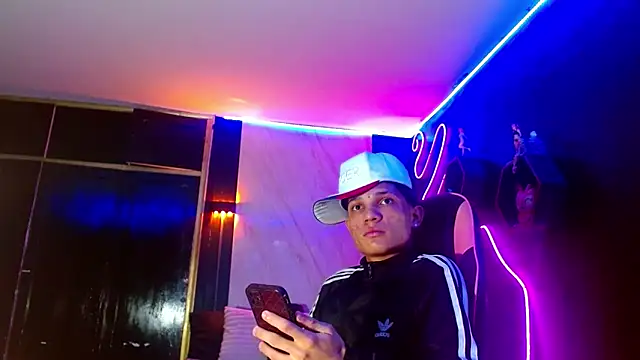 EL VENEZOLANO 22CM online show from 05/20/26, 04:51