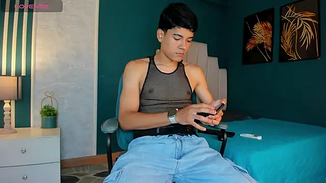 SandroVeyra online show from 09/24/25, 07:28