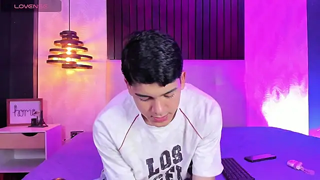 SandroVeyra online show from 10/06/25, 07:55