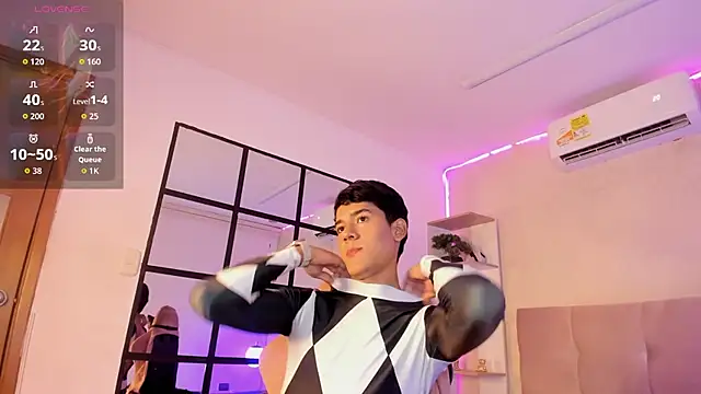 SandroVeyra online show from 10/12/25, 03:27