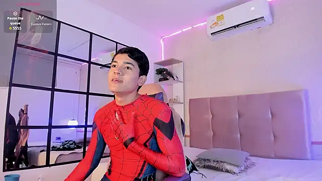 SandroVeyra online show from 10/13/25, 03:50