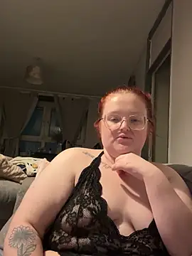 Snapshot of AmberBliss-X chatting on 11/23/25, 09:36 AmberBliss-X online show from 11/23/25, 09:36