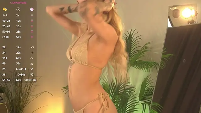 ellliefrost online show from 11/12/25, 05:30