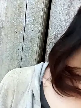 bonnie-00 online show from 09/13/25, 12:54