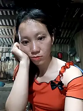 bonnie-00 online show from 09/14/25, 10:42