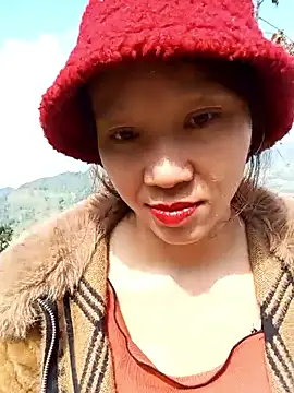 bonnie-00 online show from 11/24/25, 03:39