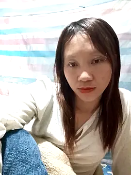 Snapshot of bonnie-00 chatting on 05/11/26, 04:29 bonnie-00 online show from 05/11/26, 04:29