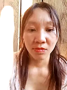 Snapshot of bonnie-00 chatting on 05/13/26, 10:56 bonnie-00 online show from 05/13/26, 10:56