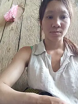 Snapshot of bonnie-00 chatting on 06/15/26, 03:20 bonnie-00 online show from 06/15/26, 03:20