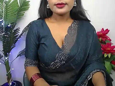 Naughtyy stripgirl online show from 10/08/25, 02:14