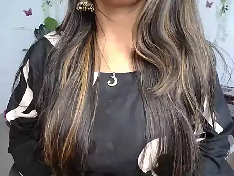 Snapshot of Naughtyy_stripgirl chatting on 03/09/26, 06:06 Naughtyy stripgirl online show from 03/09/26, 06:06