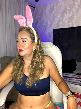 BunnyGlow50 online show from 10/19/25, 03:07