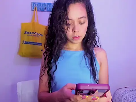 Snapshot of Annie_rosse1017 chatting on 02/26/26, 04:55 Annie rosse1017 online show from 02/26/26, 04:55