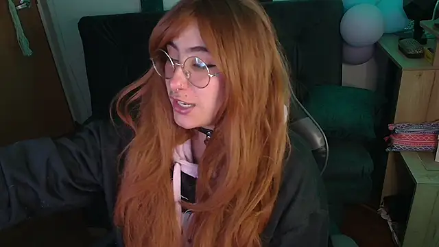 Miacatsito3 online show from 12/04/25, 04:44