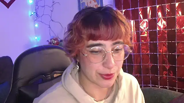 Snapshot of Miacatsito3 chatting on 02/27/26, 03:39 Miacatsito3 online show from 02/27/26, 03:39