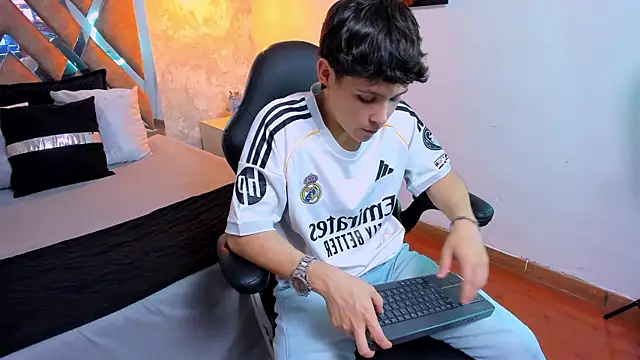 kraven lust online show from 10/23/25, 03:06