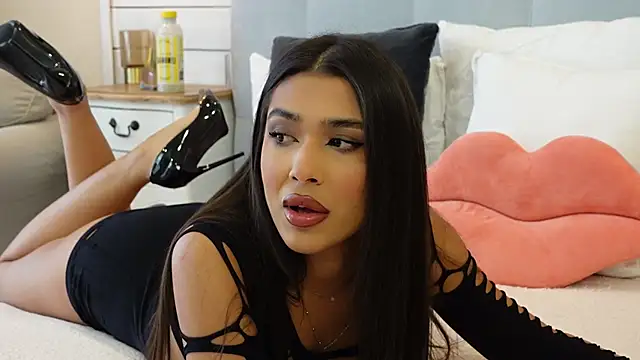 MyaMuse online show from 10/20/25, 09:54