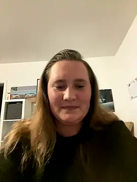 Snapshot of CurvySabrina chatting on 09/16/25, 09:05 CurvySabrina online show from 09/16/25, 09:05