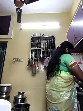 Snapshot of Sowjanya-telugu chatting on 12/23/25, 06:00 Sowjanya-telugu online show from 12/23/25, 06:00