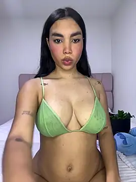 Snapshot of karolaalcendra chatting on 03/31/26, 01:40 karolaalcendra online show from 03/31/26, 01:40