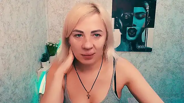 EmmaCat  online show from 02/19/26, 07:26