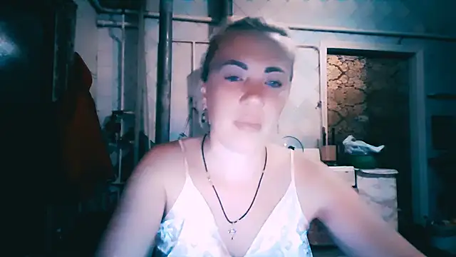 EmmaCat  online show from 06/17/26, 07:26