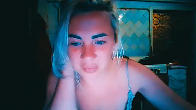 EmmaCat  online show from 06/26/26, 06:45