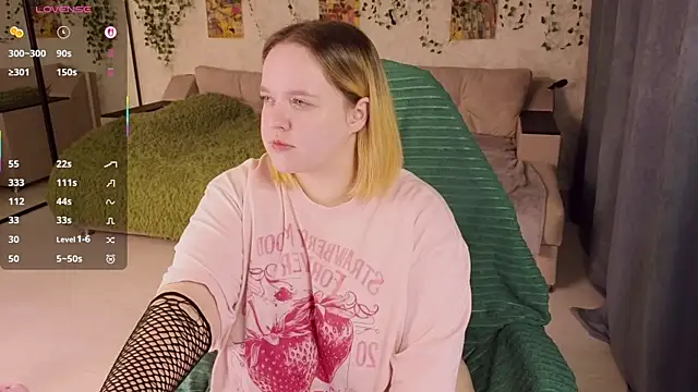 Aki nohana online show from 10/22/25, 01:33