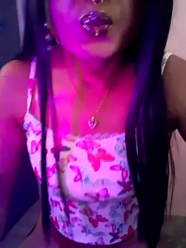 Snapshot of Cutie-Whiskey1 chatting on 11/11/25, 08:47 Cutie-Whiskey1 online show from 11/11/25, 08:47